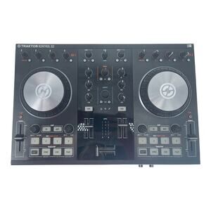 Native Instruments Traktor Kontrol S2 MK2 DJ Controller